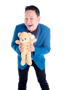 Chinese teaching assistant with teddy